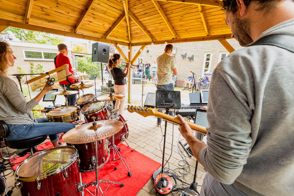 Struinen in de tuinen Breda tovert tuinen om tot openluchtpodia